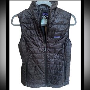 NWT Patagonia Nano Puff Vest Black XS Logo